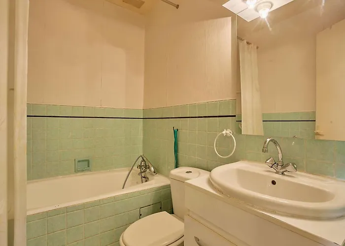 T1 Bis Avec Wifi Et Parking, Animaux Admis, Calme A - Fr-1-841-17