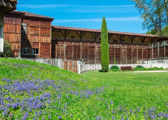 T1 Bis Avec Wifi Et Parking, Animaux Admis, Calme A - Fr-1-841-17 *